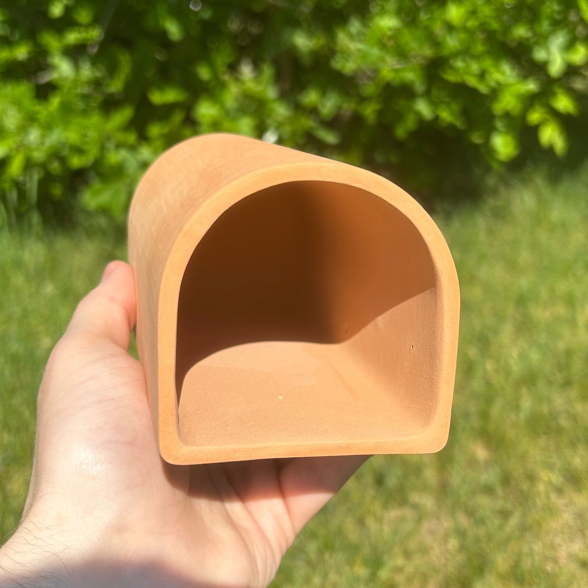 D - Shaped Pleco Cave 2.5" Inner width x 6" Total length